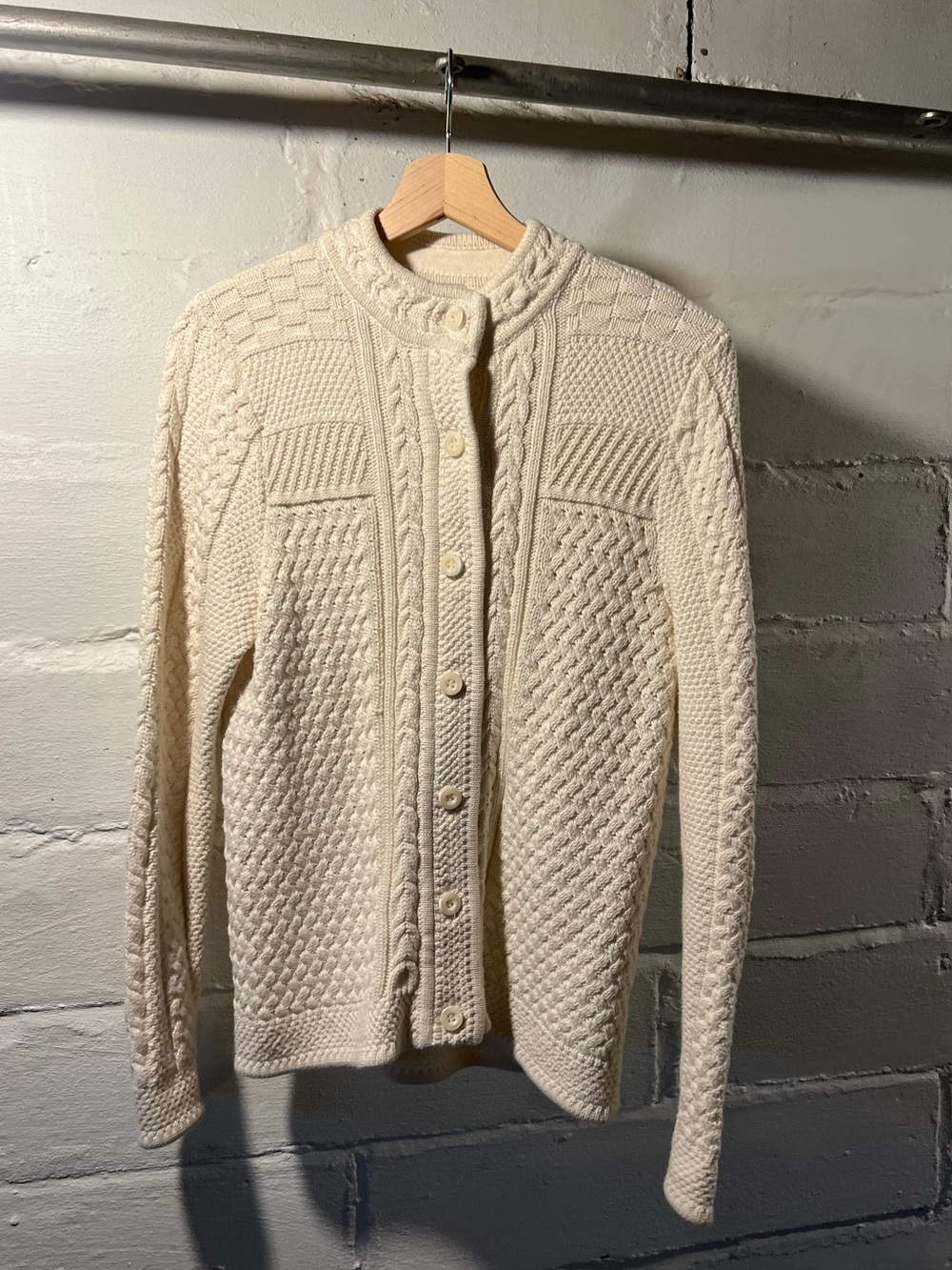 L.L. Bean women’s cotton fisherman sweater cream size medium
